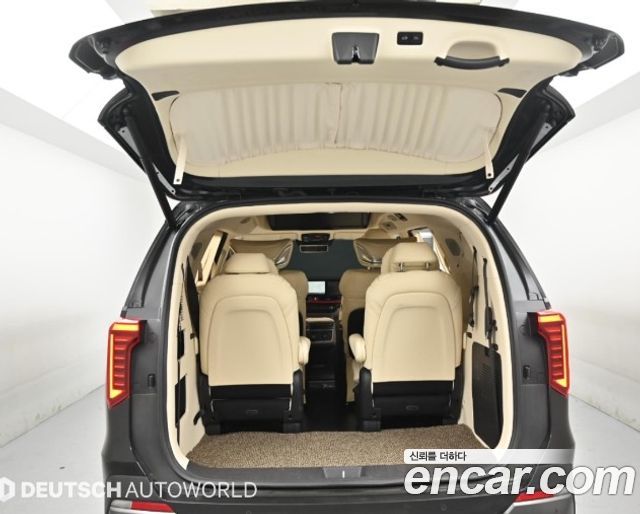 Kia Carnival (IV) Gasoline 9-Seater Hi Limousine (7-seater Limousine(Special vehicle) 2025 — фото 23