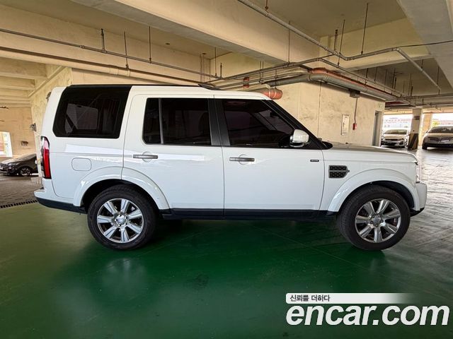 Land Rover Discovery 4 3.0 SDV6 SE 2016 — фото 5