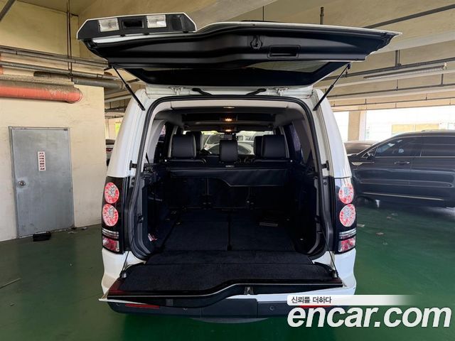 Land Rover Discovery 4 3.0 SDV6 SE 2016 — фото 23