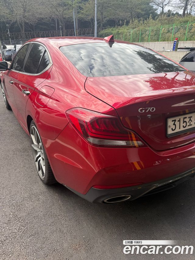 Genesis G70 2.0T Sport Package 2019 — фото 2