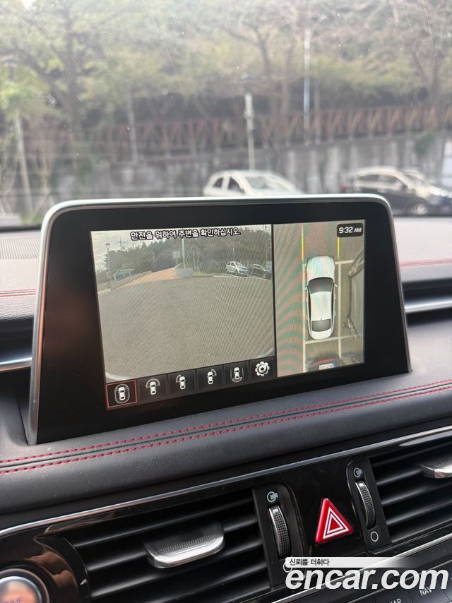 Genesis G70 2.0T Sport Package 2019 — фото 13