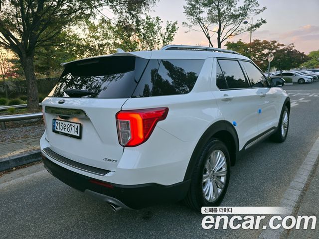 Ford Explorer (VI) 2.3 LimIted 4WD 2021 — фото 2