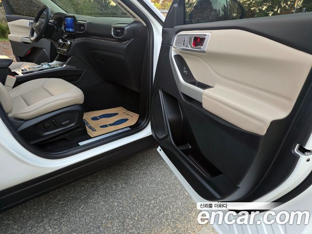 Ford Explorer (VI) 2.3 LimIted 4WD 2021 — фото 16