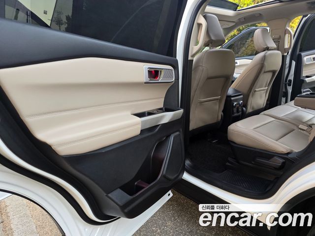 Ford Explorer (VI) 2.3 LimIted 4WD 2021 — фото 17