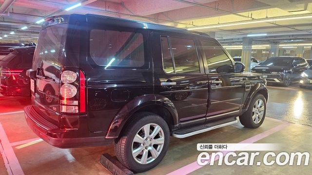 Land Rover Discovery 4 3.0 SDV6 SE 2015 — фото 5