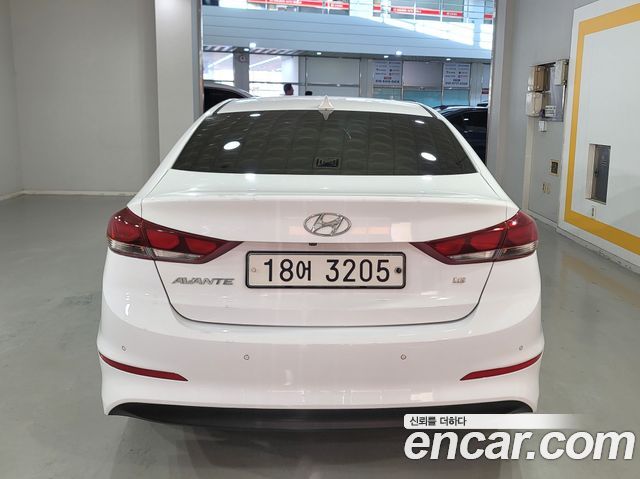 Hyundai Avante (AD) 1.6 GDI Value Plus 2018 — фото 3