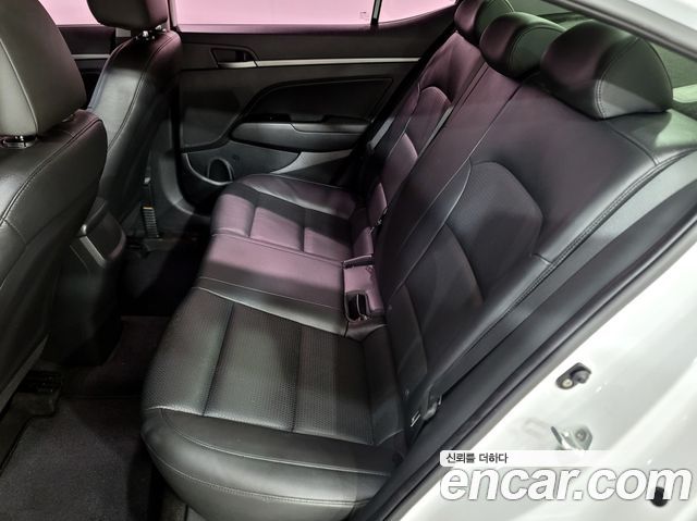 Hyundai Avante (AD) 1.6 GDI Value Plus 2018 — фото 23