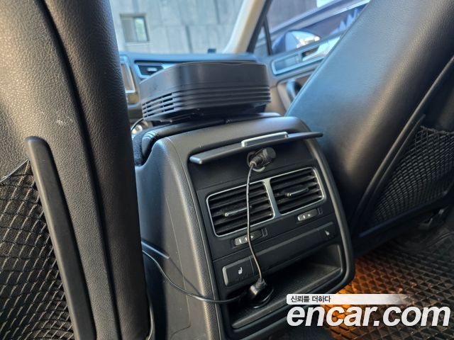 Volkswagen Touareg V6 3.0 TDI Bluemotion Premium 7P5 2016 — фото 20