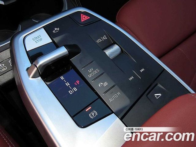 BMW iX1 (U11) eDrive 20 M Sport 2026 — фото 9