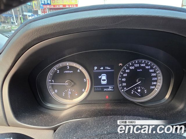 Hyundai Grandeur (IG) 2.2 Diesel Premium Special 2018 — фото 7