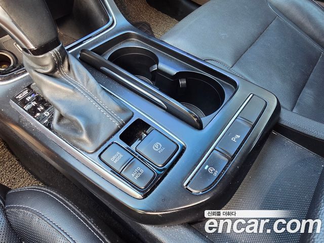 Hyundai Grandeur (IG) 2.2 Diesel Premium Special 2018 — фото 9