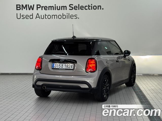 MINI Cooper Classic Plus 3rd 2024 — фото 2