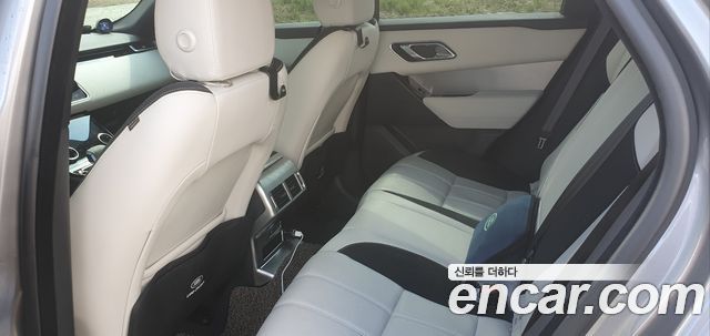 Land Rover Range Rover Velar 2.0 P250 R-Dynamic SE 2023 — фото 13