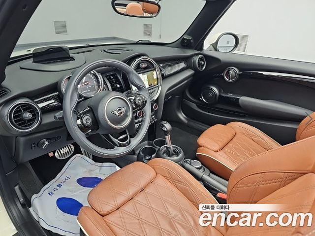 MINI Cooper S Convertible Standard 3rd 2019 — фото 8