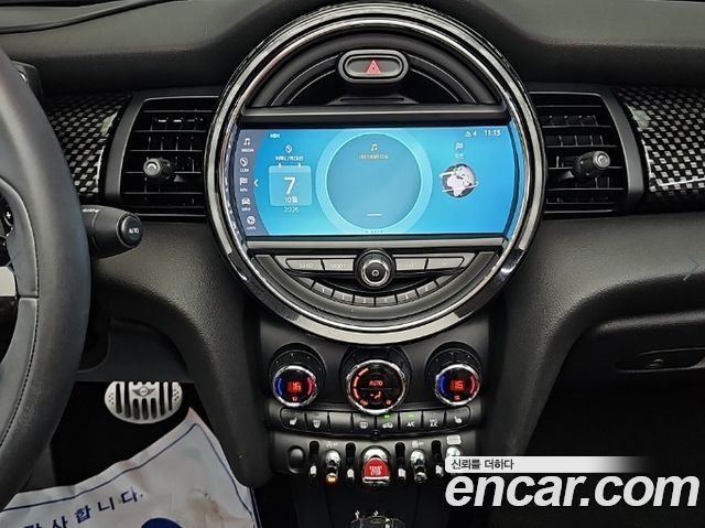 MINI Cooper S Convertible Standard 3rd 2019 — фото 15