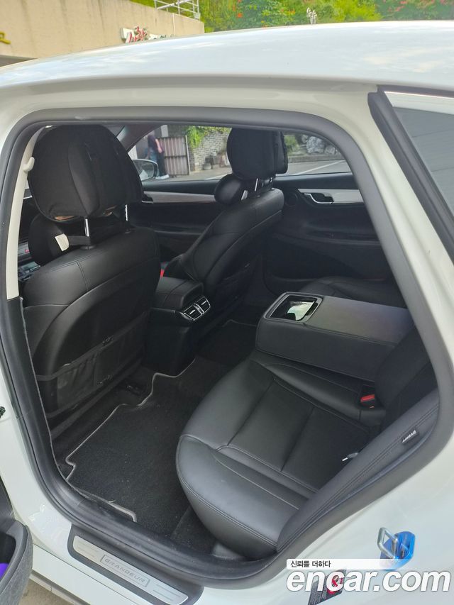 Hyundai Grandeur (IG) 3.0 LPi Rent Car Modern 2022 — фото 7