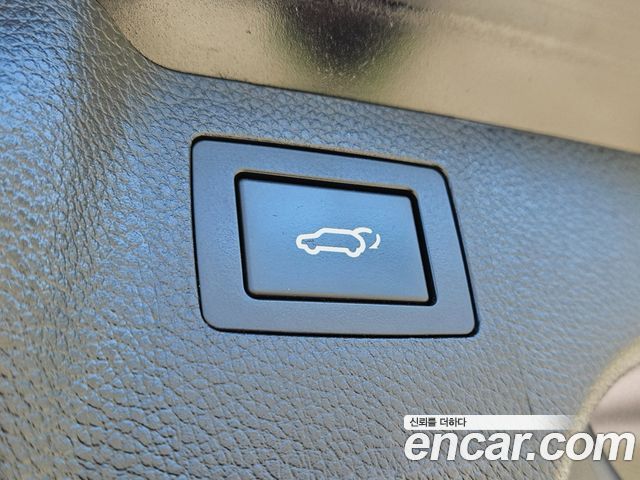 Hyundai Santa Fe The Prime Diesel 2.0 2WD Value Plus 2018 — фото 23