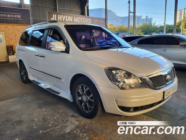 Kia Carnival R New Carnival Limousine GLX High-Deluxe 2013 — фото 2