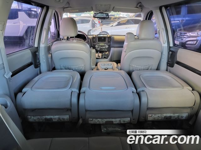 Kia Carnival R New Carnival Limousine GLX High-Deluxe 2013 — фото 19