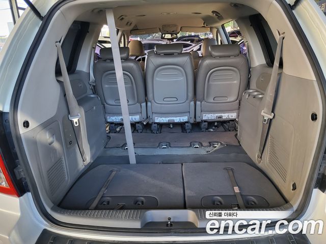 Kia Carnival R New Carnival Limousine GLX High-Deluxe 2013 — фото 21