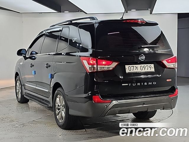 KG Mobility (SsangYong) Korando Turismo 4WD RX 9-seater 2016 — фото 3