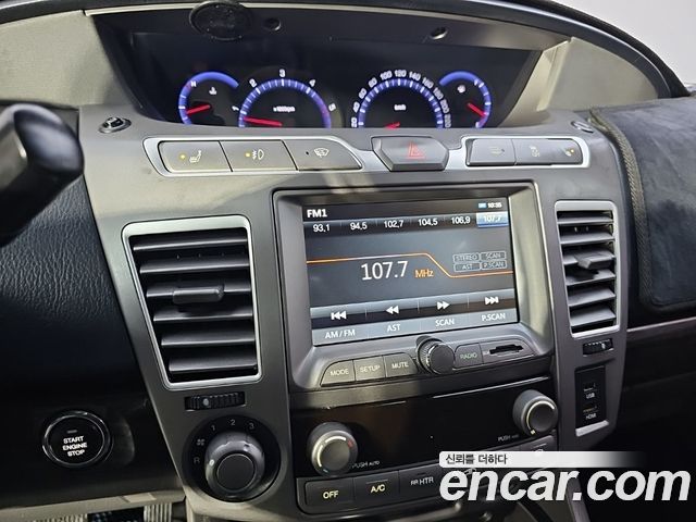 KG Mobility (SsangYong) Korando Turismo 4WD RX 9-seater 2016 — фото 18