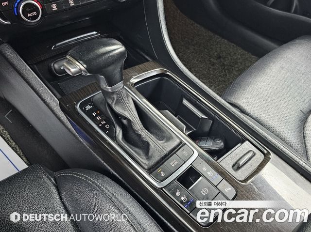 Kia K5 (II) 1.7 Diesel MX Noblesse 2016 — фото 9