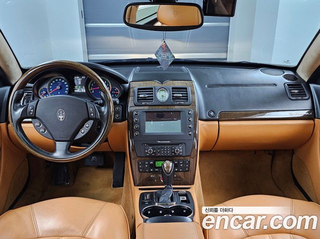 Maserati Quattroporte S 4.7 V8 2011 — фото 7