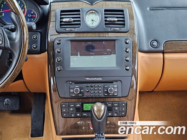 Maserati Quattroporte S 4.7 V8 2011 — фото 18