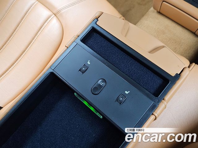 Maserati Quattroporte S 4.7 V8 2011 — фото 20