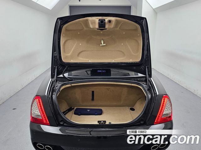 Maserati Quattroporte S 4.7 V8 2011 — фото 23