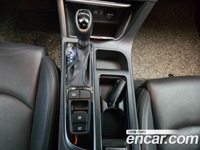 Hyundai Sonata (LF) 2.0 Style Special 2016 — фото 16