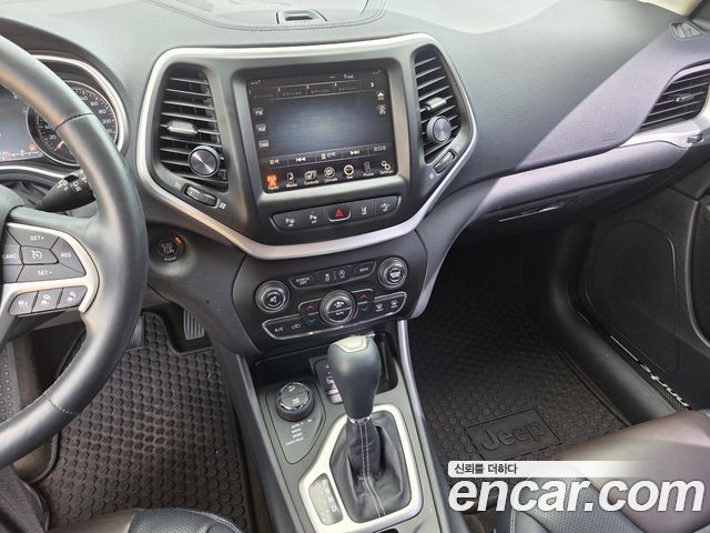Jeep Cherokee (KL) 2.0 Diesel LIMITED 4WD 2014 — фото 6