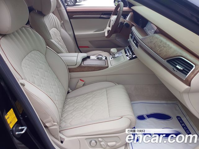 Genesis G90 5.0 AWD Limousine Prestige 2021 — фото 15