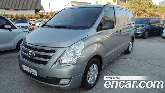 Hyundai Grand Starex 3-Seater VAN Smart 2017 — фото 1