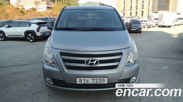 Hyundai Grand Starex 3-Seater VAN Smart 2017 — фото 2