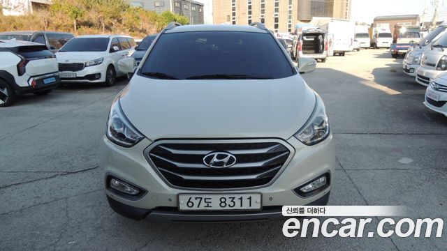 Hyundai Tucson ix Diesel(e-VGT) 2WD Premium 2014 — фото 2