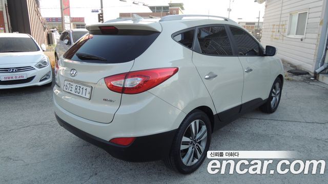 Hyundai Tucson ix Diesel(e-VGT) 2WD Premium 2014 — фото 4