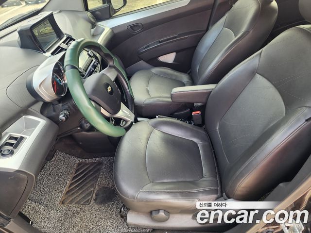 Chevrolet Spark LPG LT Standard 2014 — фото 17