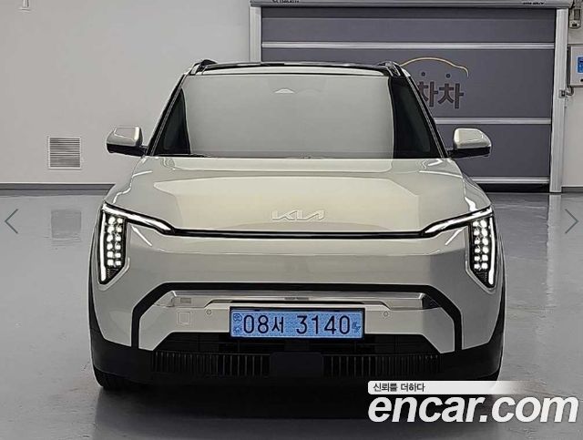 Kia EV3 Standard 2WD Earth 2025 — фото 1