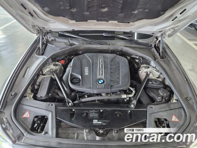 BMW 5 Series (F10) 530d xDrive M Sport 2014 — фото 7