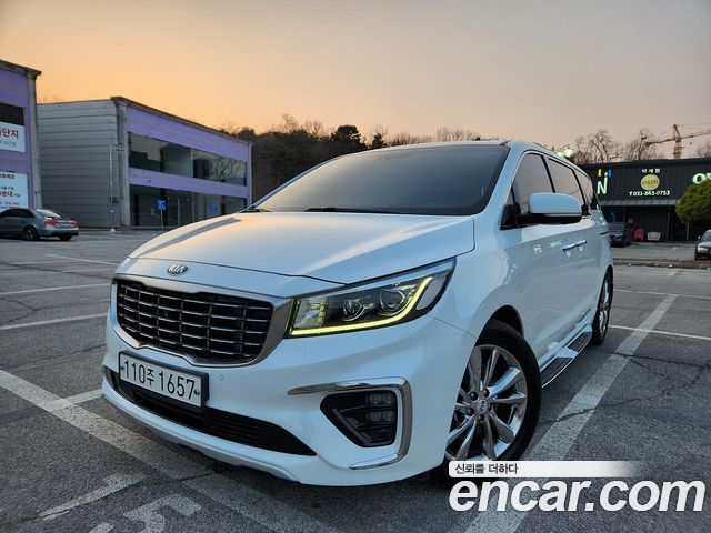 Kia Carnival 7-Seater Limousine VIP 2019 — фото 22