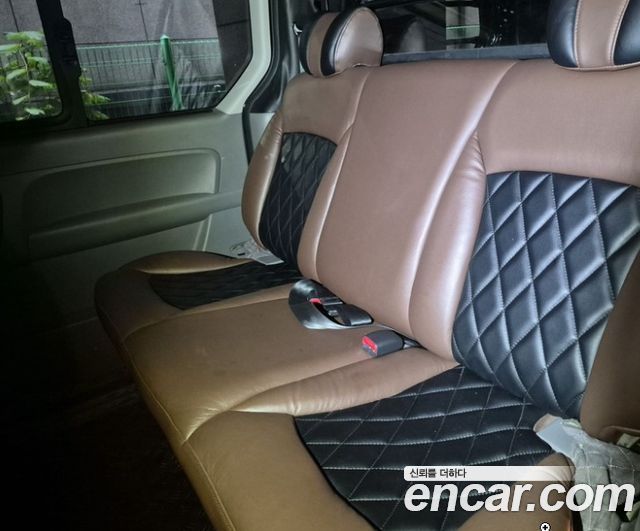 Hyundai Grand Starex Van 5-Seater Modern 2021 — фото 5