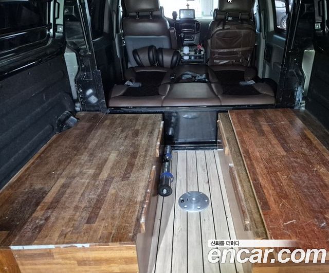 Hyundai Grand Starex Van 5-Seater Modern 2021 — фото 6