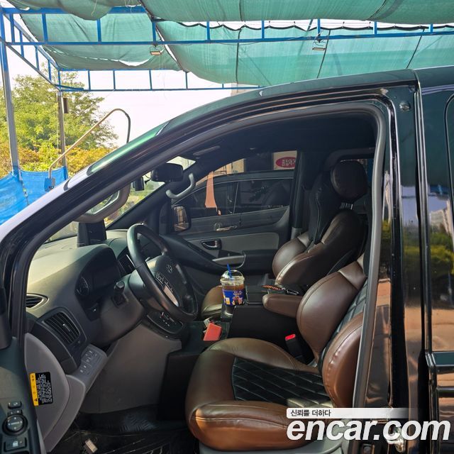 Hyundai Grand Starex Van 5-Seater Modern 2021 — фото 15