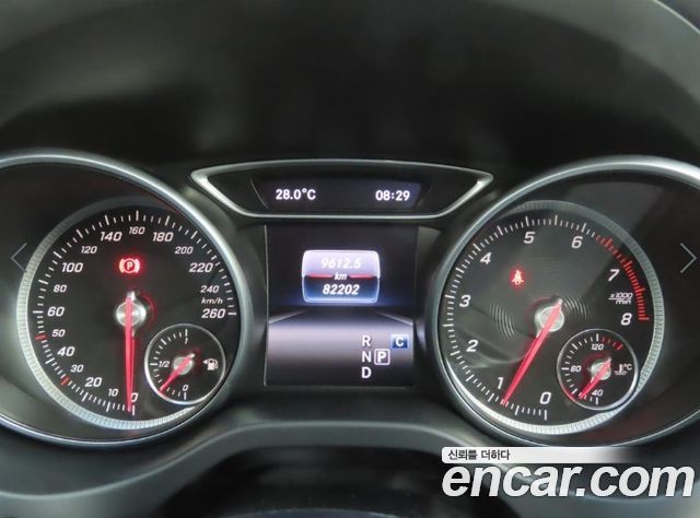 Mercedes-Benz CLA-Class (C117) CLA220 AMG Line 2018 — фото 8