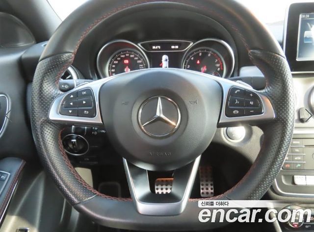 Mercedes-Benz CLA-Class (C117) CLA220 AMG Line 2018 — фото 9