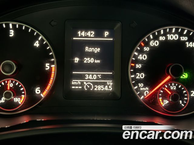 Volkswagen Scirocco 2.0 TDI R-Line 2012 — фото 19
