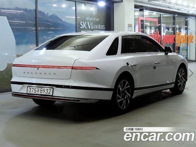Hyundai Grandeur (GN7) 3,5 Gasoline 4WD Exclusive 2023 — фото 4