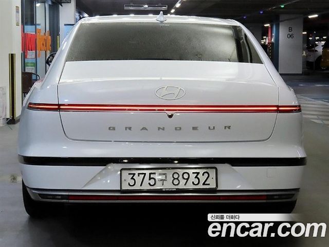 Hyundai Grandeur (GN7) 3,5 Gasoline 4WD Exclusive 2023 — фото 5